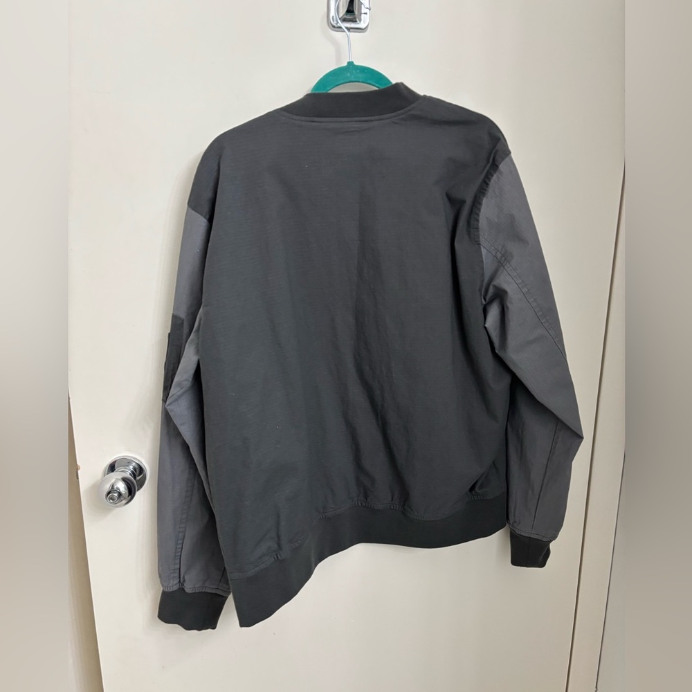 Goodfellow lightweight men’s color block  jacket with sleeve pocket - Picture 2 of 8